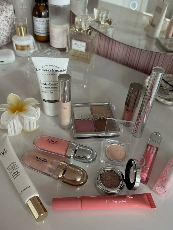 ��� ��������� ���� � ��������� �� ���������� ����� � ���������: 1. I love trying new makeup ... - 2