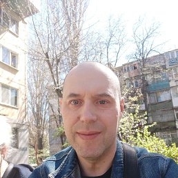Maksym Avreliy, 41, 