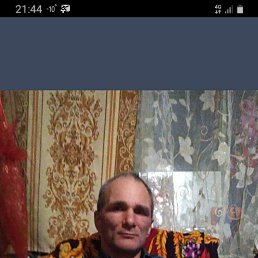 Oleg, 47, 