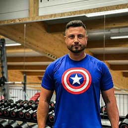 Wolfgang Otto, 42, 