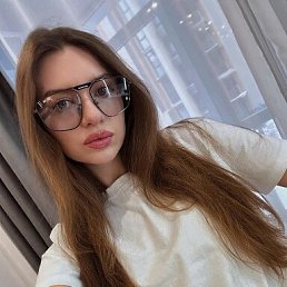 Ksenia, 27, 