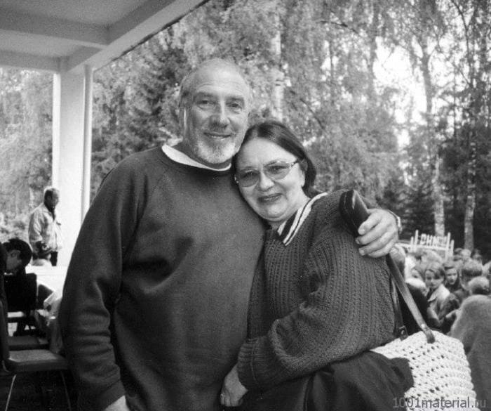 Умирая, он произнес только имя своей жены. История любви дяди Мити и бабы Шуры из "Любовь и ...