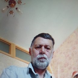 Vasilii, 68, 