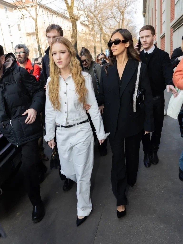 �������� ����� � 14-������ ������� ������ �������� ����� Fendi � ������ - 2