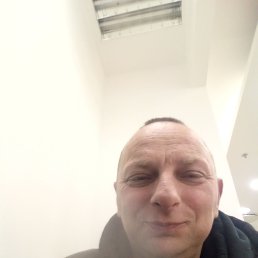 Bogdan, 43, 