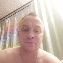 Иван, 42, Гатчина