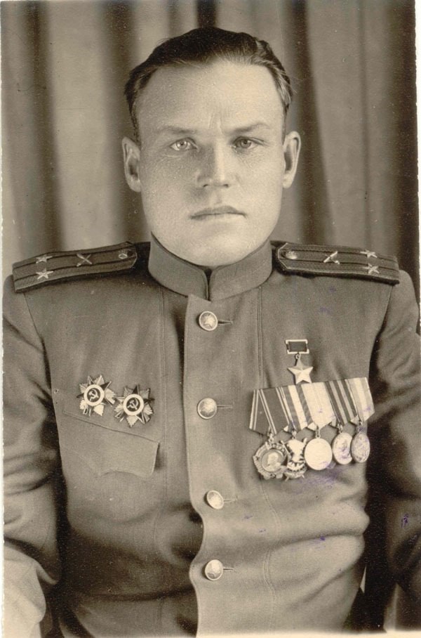 Немчинов Иван Николаевич.Командир дивизиона 899-го артиллерийского полка (337-я стрелковая дивизия, ...