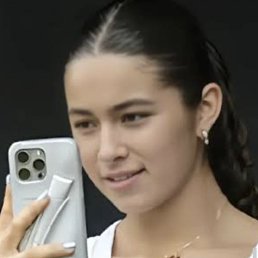 Ella, 30, 