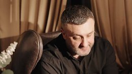 Она еще одна