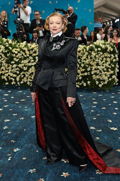 #metgala2025  2 - 7