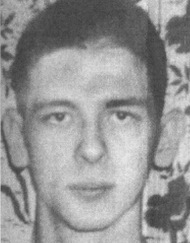 ФСБ назвало этого человека самым опасным в стране. Объявлен план-перехват.МВД России назначило ... - 2