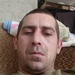 ������, ������, 33 ����