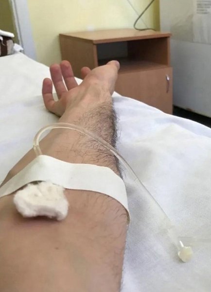 В Москве произошёл неприятный инцидент: человек, занимающийся разведением редких пауков, был укушен ... - 3