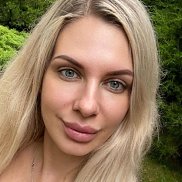 Anna, 30 , 