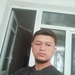 komil, 24, 