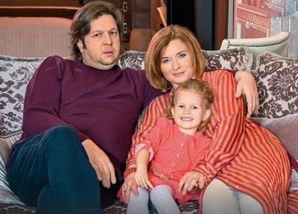 К сожалению, этим актёрам не повезло: они узнали, что их жёны им изменяют. Александр Ревва и его ... - 7