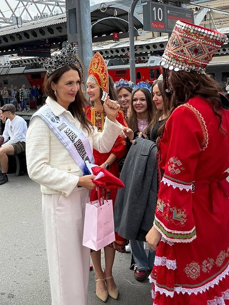 Петербурженка Наталья Андрейчук представит Россию на конкурсе «Миссис Земной шар» в США. 46-летняя ... - 2