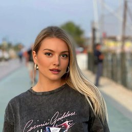 Alina, 20, 