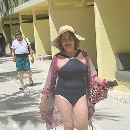 Martha, 35, -