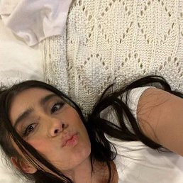 Camelle, 26, 