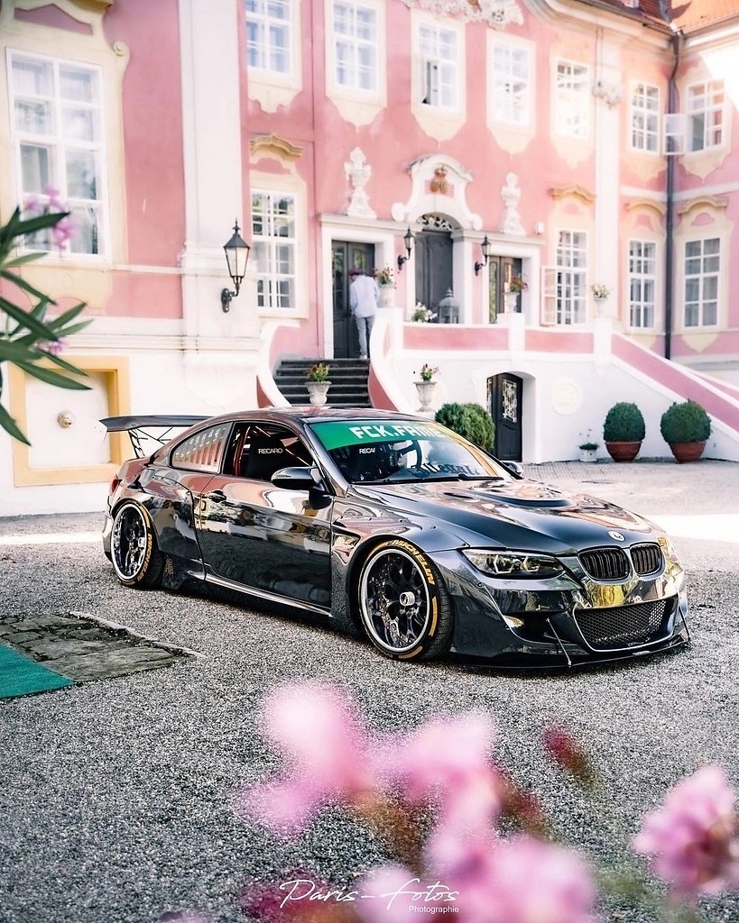 BMW e92 M3 -      