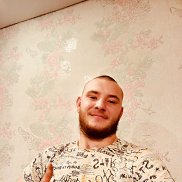 maksim Kropachev, 21 , 