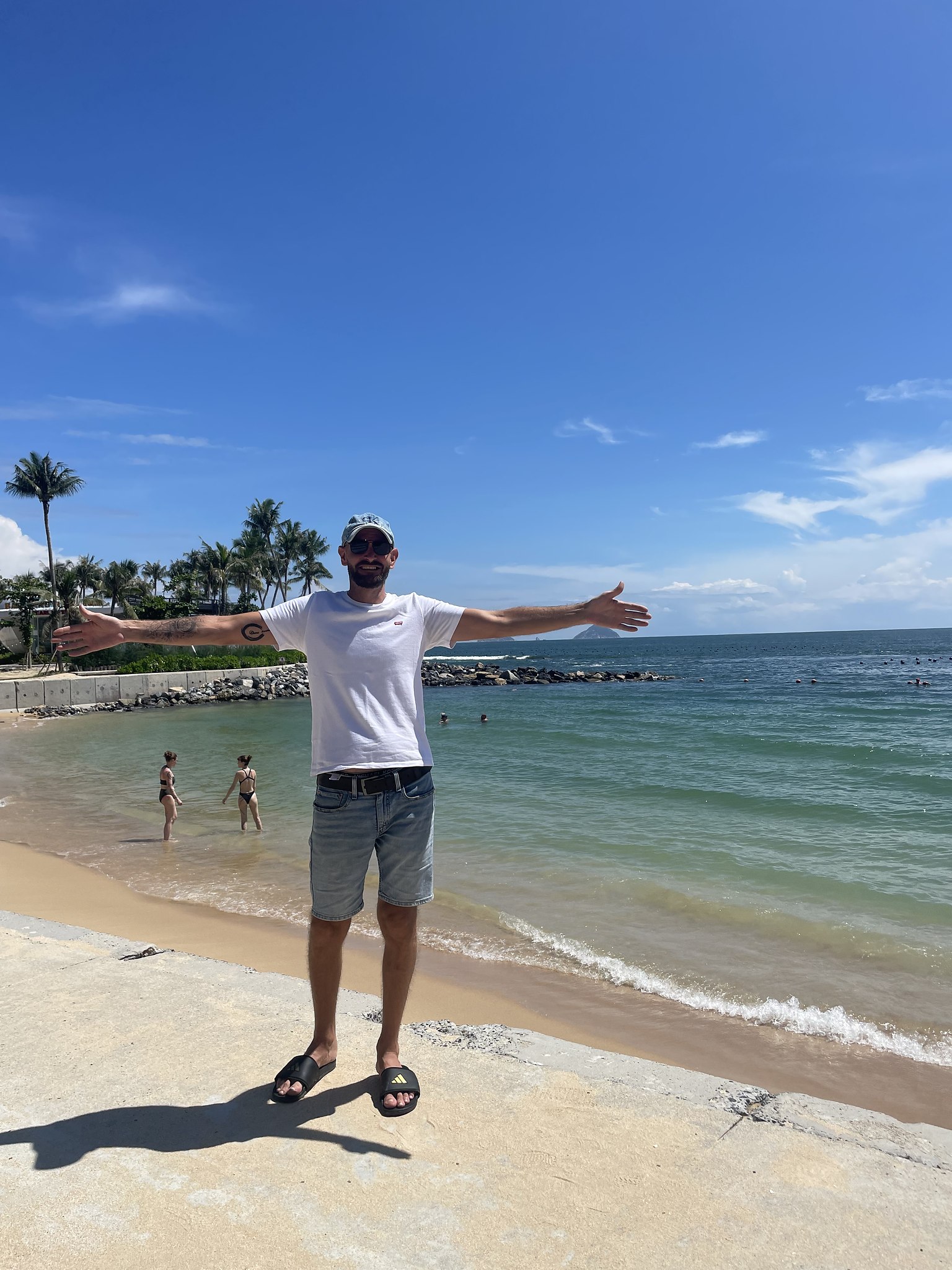     :joy::joy::palm_tree::palm_tree::cactus::surfing_man: - 8