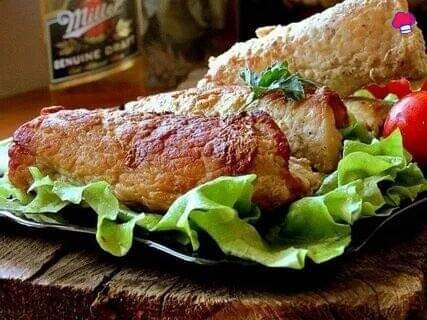Огурчики "в шубке" Ингредиенты: 800 г свинина 2 шт. огурец соленый по вкусу соль по вкусу ...