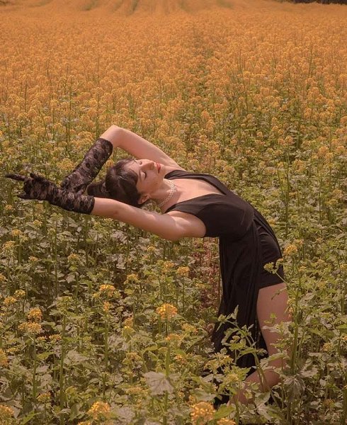   - 8  2025  18:43 - 7