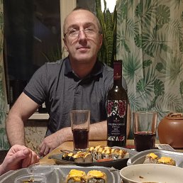 �����, 46 ���, ��������