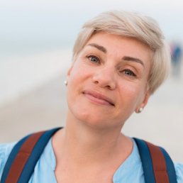 ˸��, ������