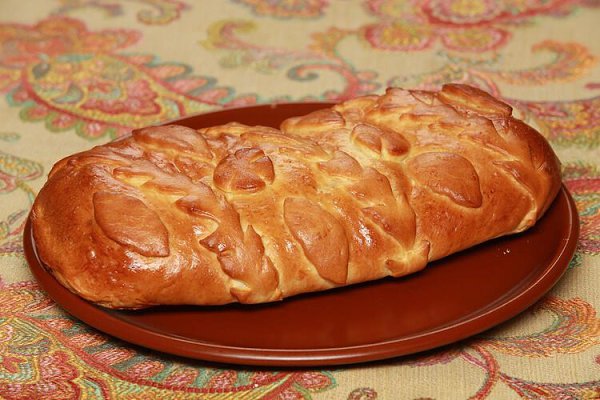 Русская мясная кулебяка — это вкусно, красиво и сытно.Ингредиенты для теста:* 3,5-4 стакана муки* ...