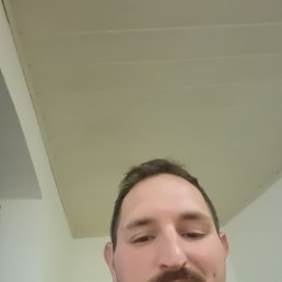 Nico, 33, 