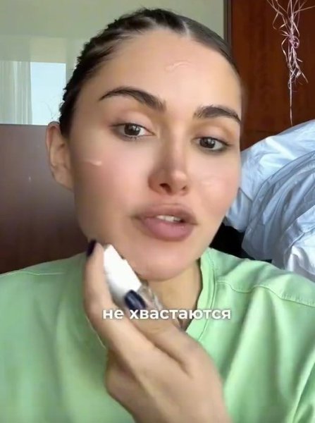 Реально богатые люди не будут выставлять это на показ. Согласны с этим?