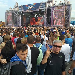 ����� ����