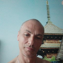 Timon, 49, 