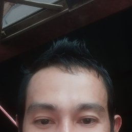 Piyawet, 39, 