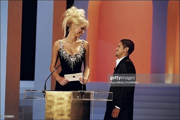 В 1999 году словацкая модель Адриана Скленарикова-Карембе появилась на церемонии вручения премии ... - 4