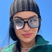 Карина, 19 лет, Владивосток Карина, 19 лет, Владивосток
