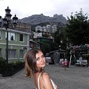  Red Queen,  -  16  2025