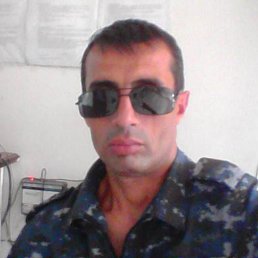 Vadim, 44, 