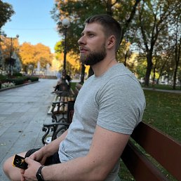 Денис, 25, Рейкъявик