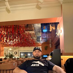 Adiz, 33, 