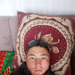 Kanat Ibraimov, 18, 