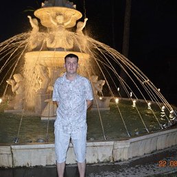 Leonid, 44, 