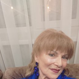 Halia, 65, 