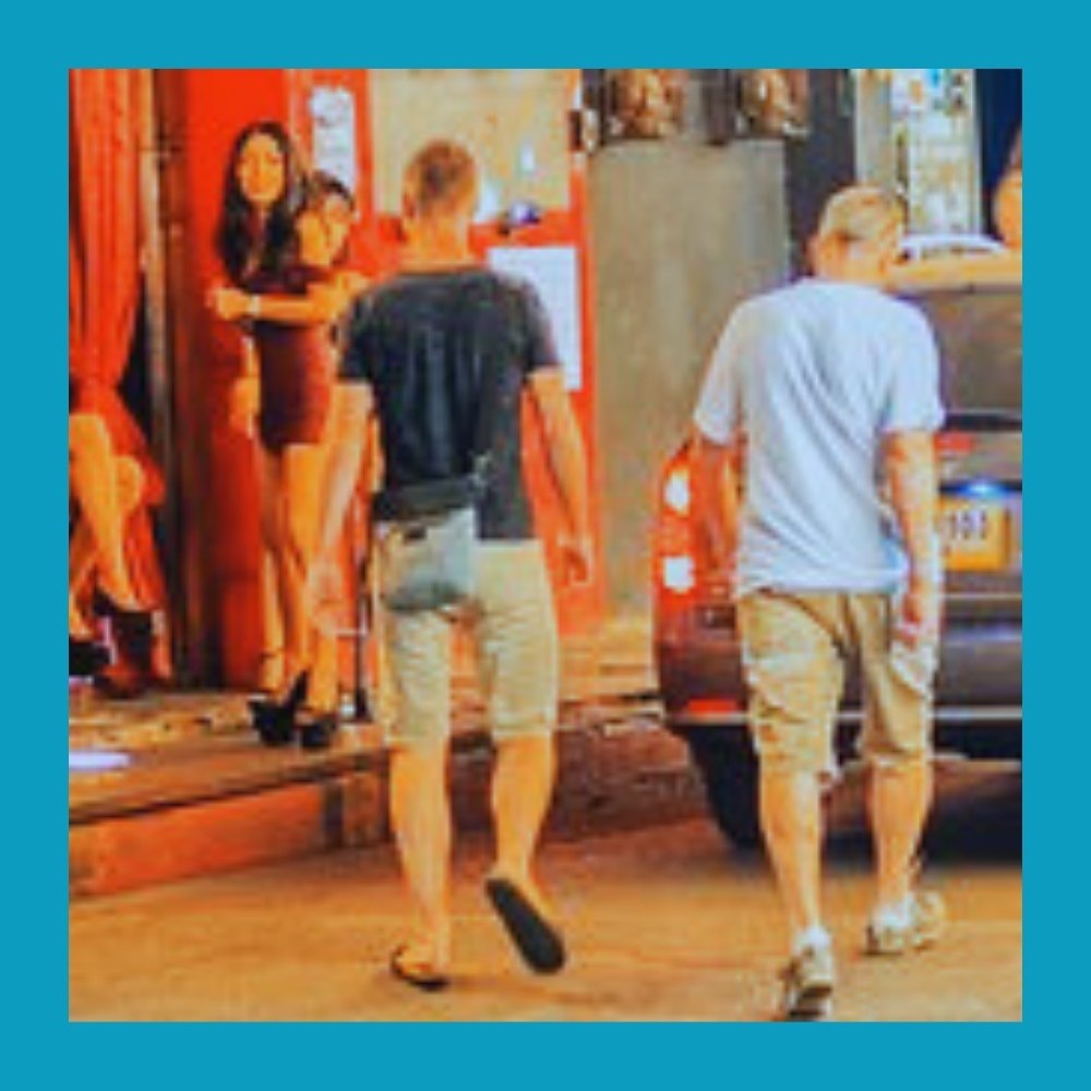 Россияне за границей зарабатывают на интиме! Некоторые туристы приобретают путёвки в тёплые страны, ... - 3