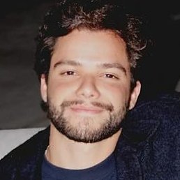 ������, ������, 33 ����