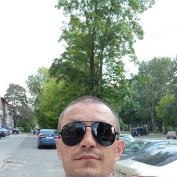 ������, 33 ����, ������-��-����