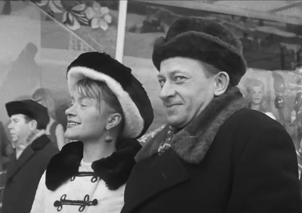 Когда отхватил себе красивую женщину и не можешь поверить в своё счастье!)